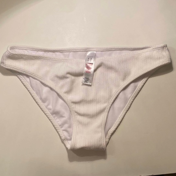 White Ribbed Bikini Bottom - Picture 1 of 2